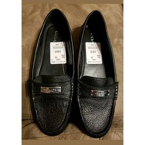 Fredrica Black Coach Loafers size 9B